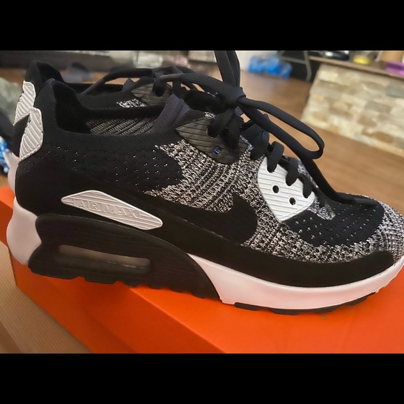 Nike Shoes - Women’s Nike Air Max  90 ultra 2.0 Flyknit